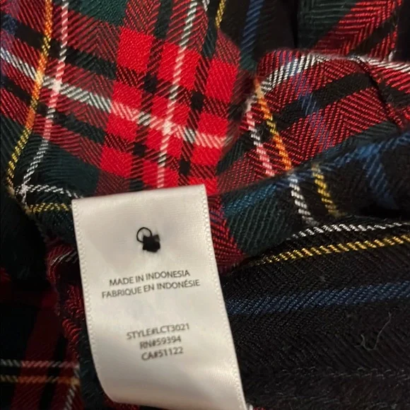 Women's Red and Black Plaid Shirt - Picture 9 of 9